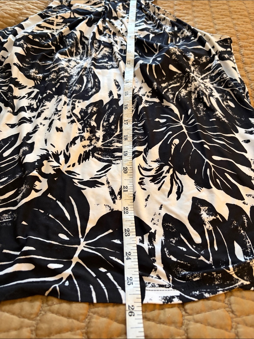 INC Tropical Leaf Halter Blouse Black White Sleeveless Top XL - Picture 6 of 6